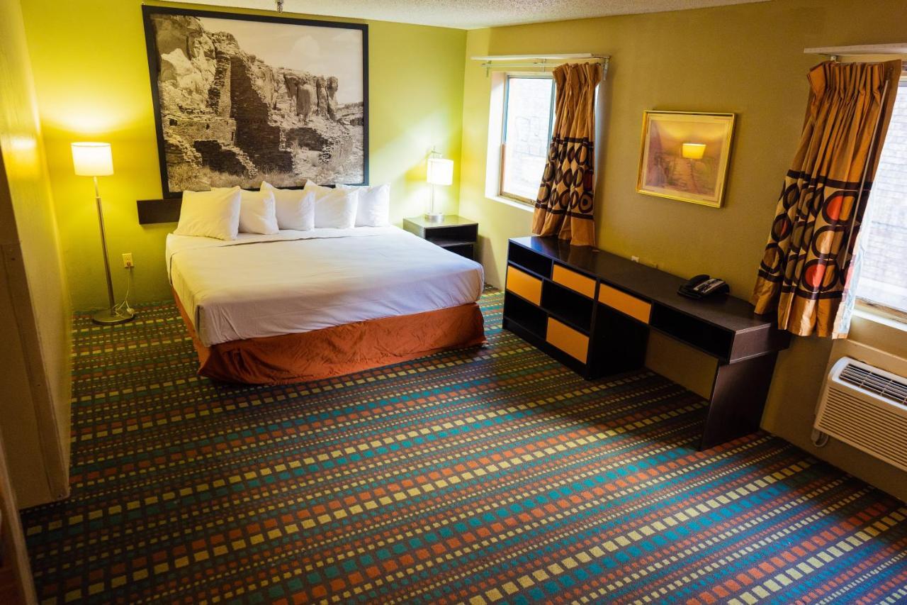 Super 8 By Wyndham Belen Nm Hotel Exterior photo
