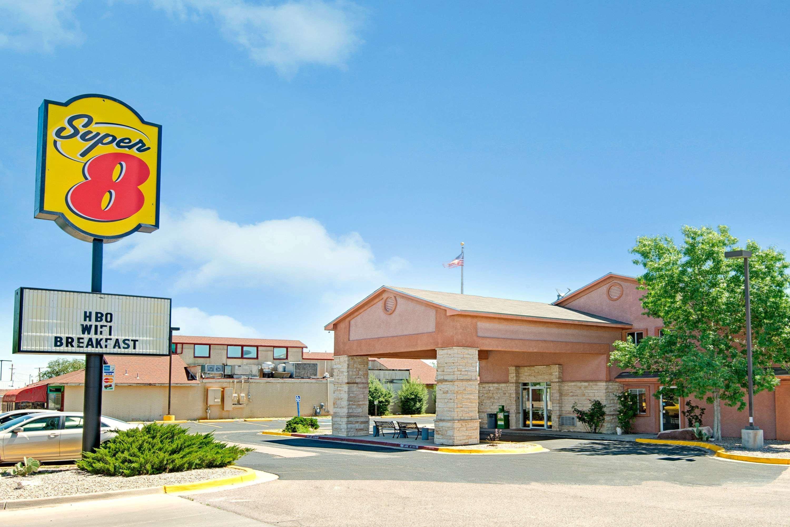 Super 8 By Wyndham Belen Nm Hotel Exterior photo